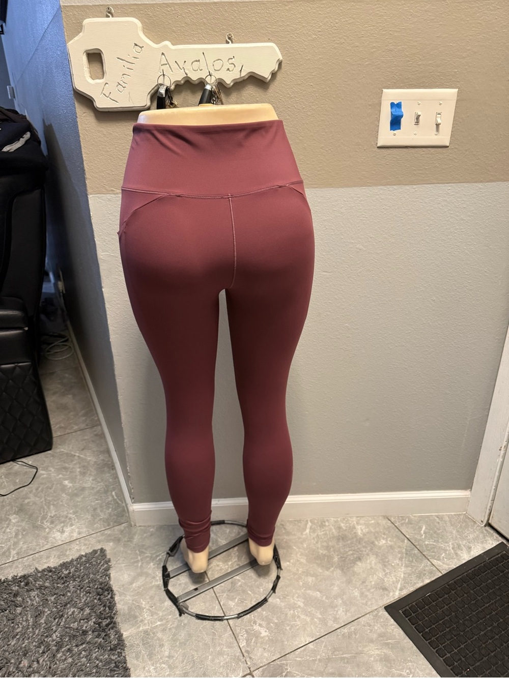 arcteryx High-Waist Women’s Leggings - Mauve - Picture 3 of 8
